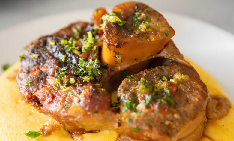 Osso Buco na Pressão com Purê de Mandioca