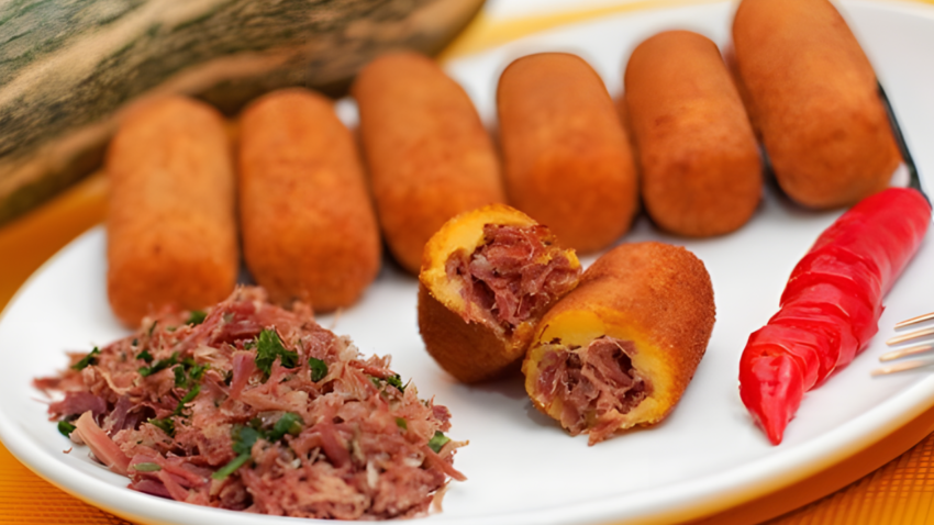 bolinho de mandioca com carne seca