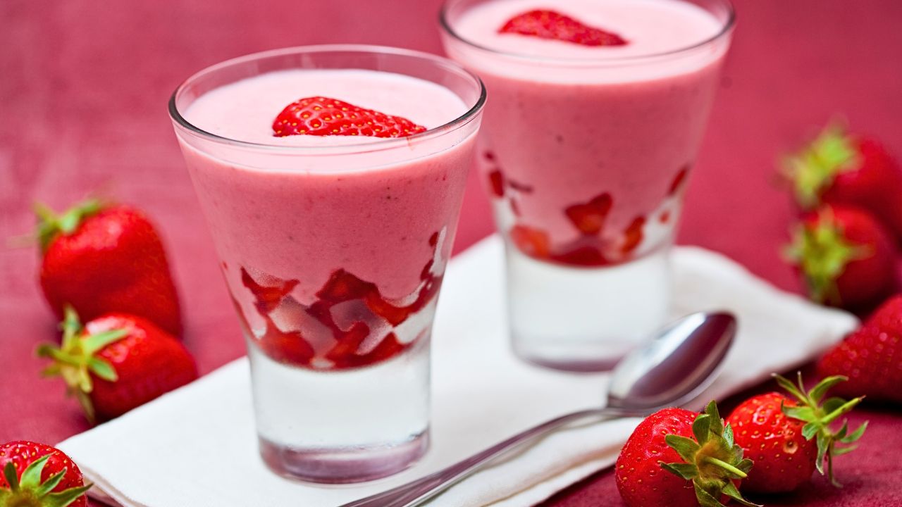 Sobremesa Zero Açúcar Mousse de Morango Fácil e Delicioso